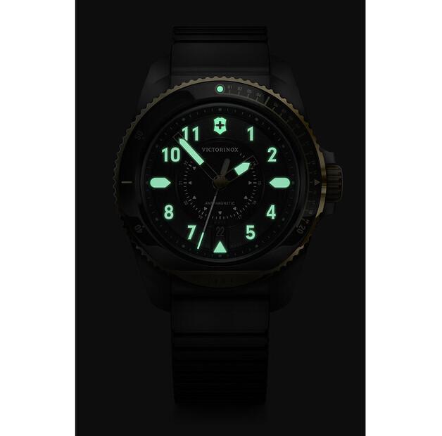 Victorinox 242014 Watch