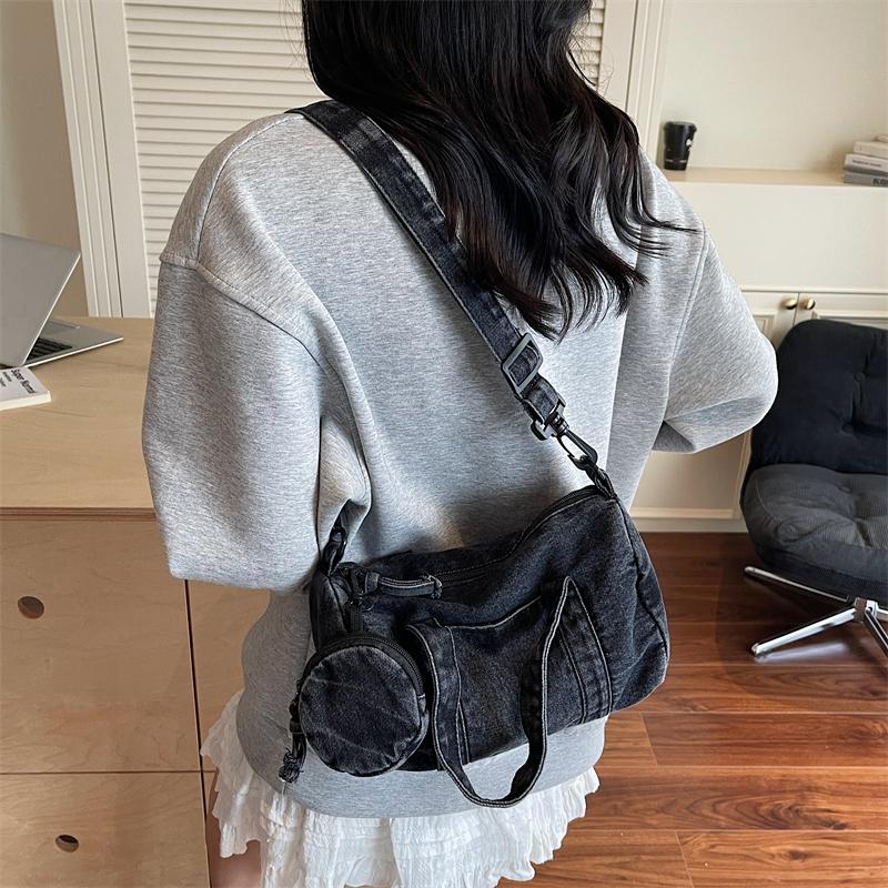 Denim Bag Women's Large Capacity Shoulder Underarm Bag Commuter Pillow Bag