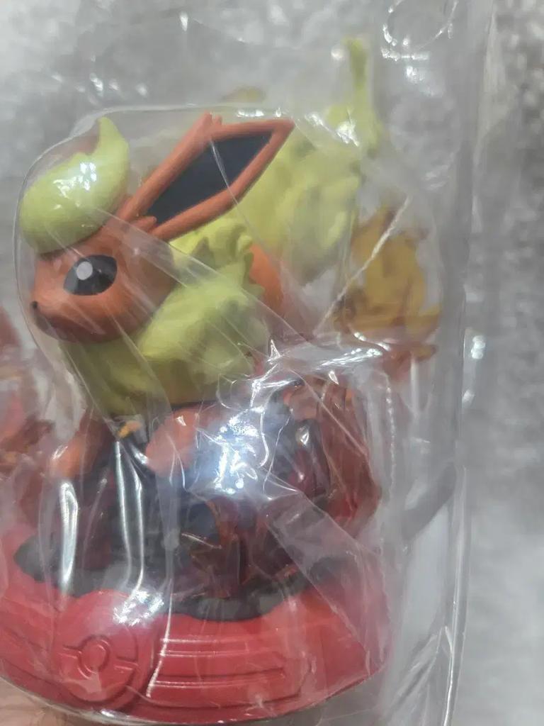 Eevee Trading Figure Booster
