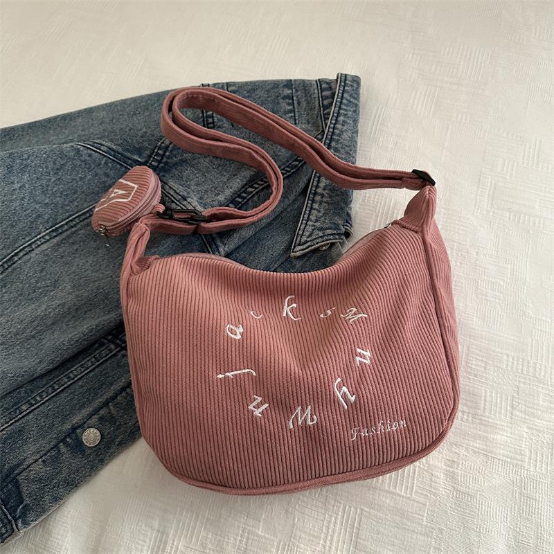 Versatile fashion letter messenger bag women's 2025 new casual corduroy large capacity shoulder dumpling bag
