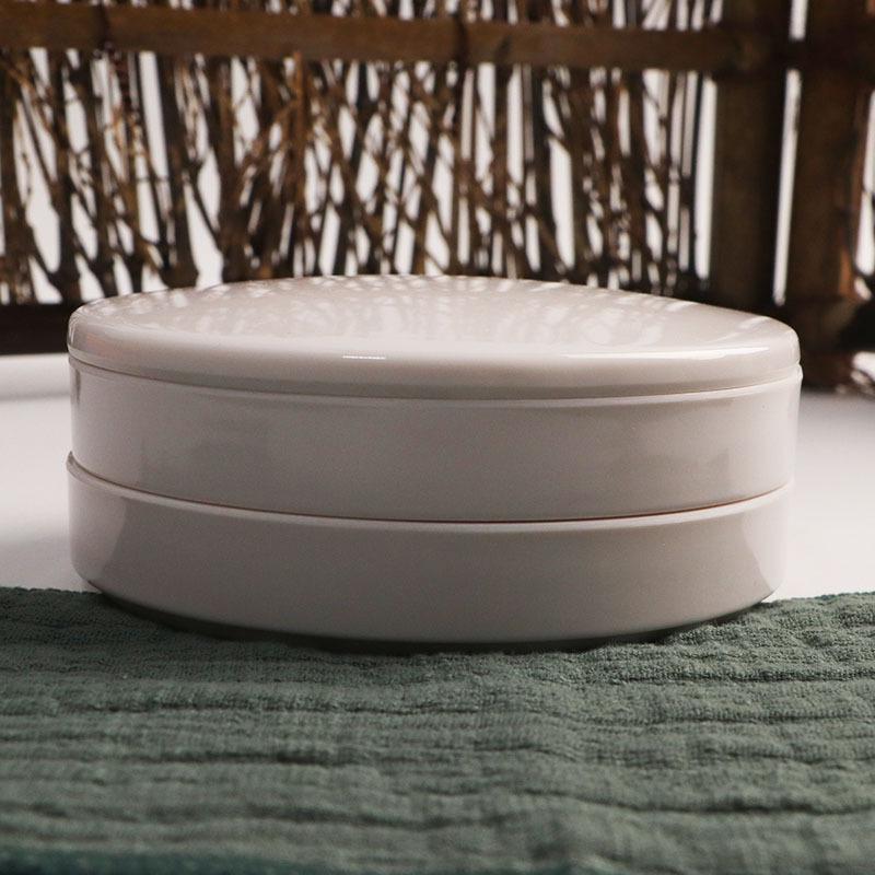 Round White Faux Porcelain Acrylic Paint Palette with Lid for Watercolors