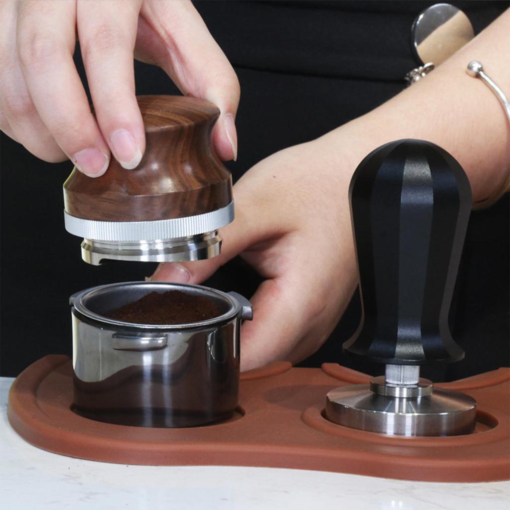 Coffee powder distributor walnut three-leaf four-leaf tamper coffee matching utensils