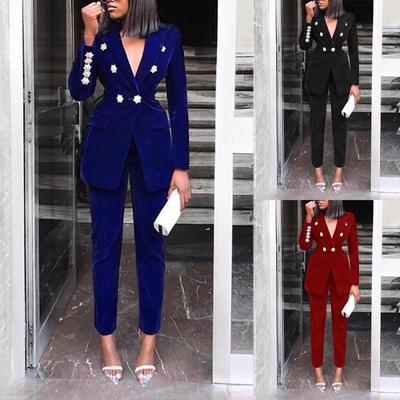 Costum casual și costum pantaloni din colecția de talie uni pentru femei