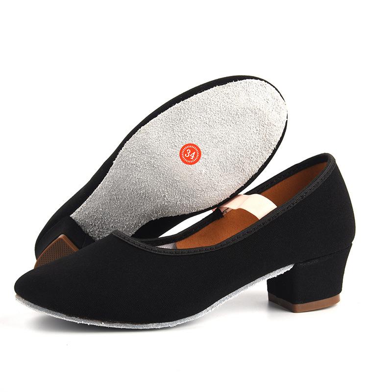 Girls Taking the Ballet Exam, Soft Soled Ethnic Dance, Black Heel Dance Shoes, Summer Practice, Children's Dance, Teacher Dance