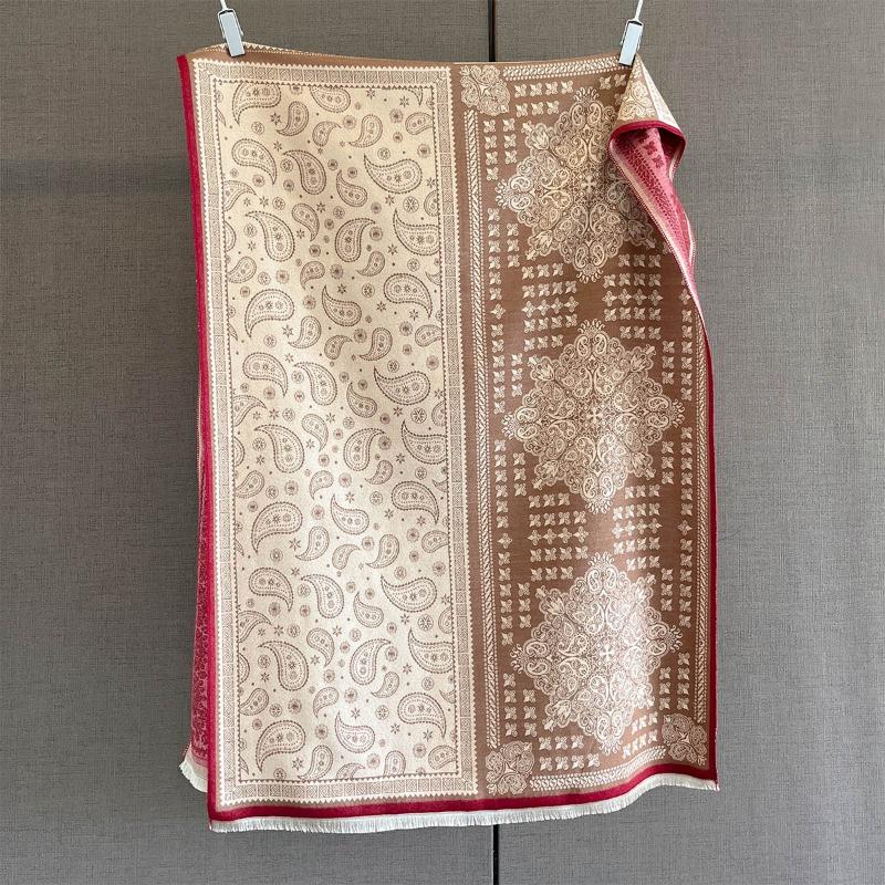 Autumn New Cashmere Tassel Scarf Women's Fashion Age-reducing Jacquard Scarf Warm and Thickened Large Shawl