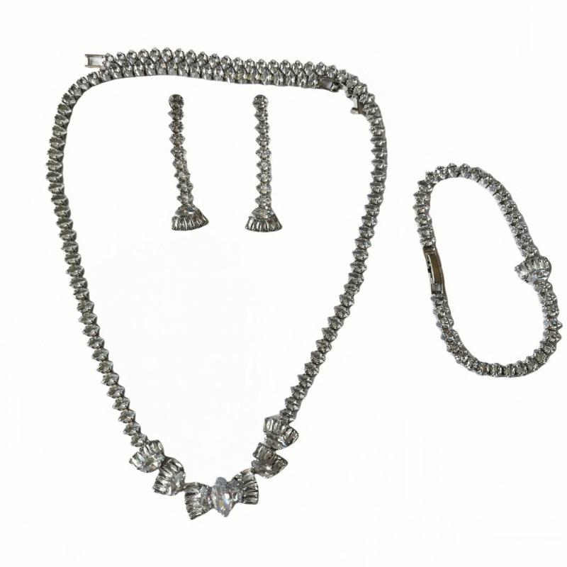 Simple Temperament Zircon Ring Bracelet Necklace Set Personalized Ins Women'S Hollow Wedding Jewelry