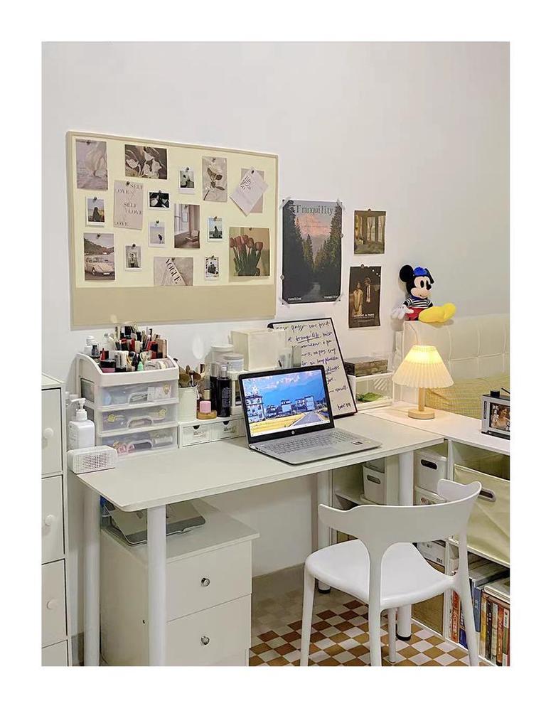 Self-Adhesive Felt Wall Sticker & Message Board for Photos & Decorations