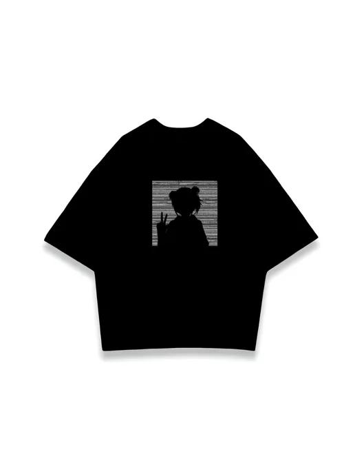 Oversized T-shirt with a print M