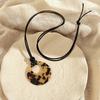 Vintage Smudged Leopard Print Pendant Necklace Fashion Commuter Maillard Style Sweater Chain Design Sense Niche Item Jewelry