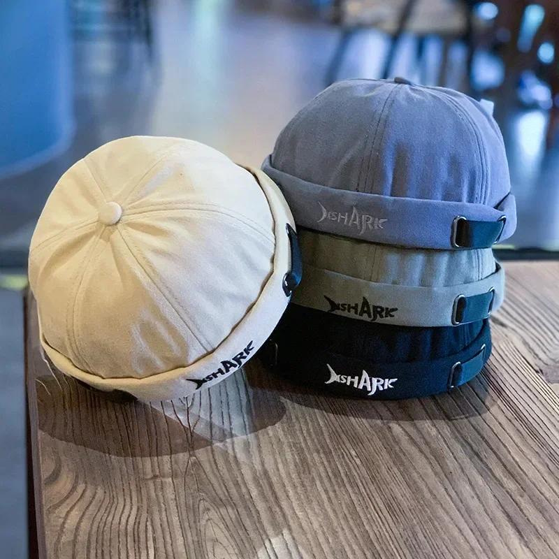 Koreanische Version Melonenhut für Männer Sommer Retro Trendy Krempenloser Vermieterhut für Frauen Hip-Hop Street Inch Hut für Männer