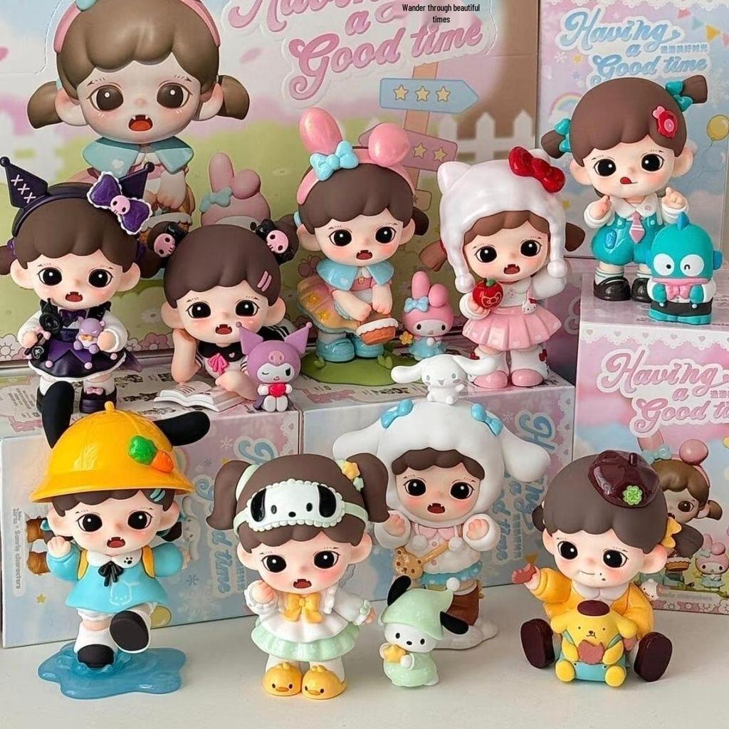 Zoraa x Sanrio Roaming Times Blind Box Car Doll Ornament