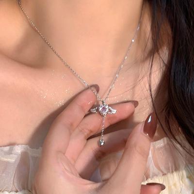 Collana con Ciondolo Ali d'Angelo di Cristallo Rosa a Forma di Cuore per Donna Gioielli Minimalisti Catena da Collo per Ragazza Catena Clavicola Nuova Freccia di Cupido