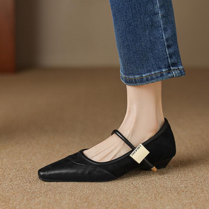 

Новые женские повседневные туфли-лодочки с открытым верхом, однотонные, с острым носком, на все сезоны, размер женской обуви, танкетка, пряжка, низкий верх, ленивые туфли 43 (customized non-return and exchange) чёрный