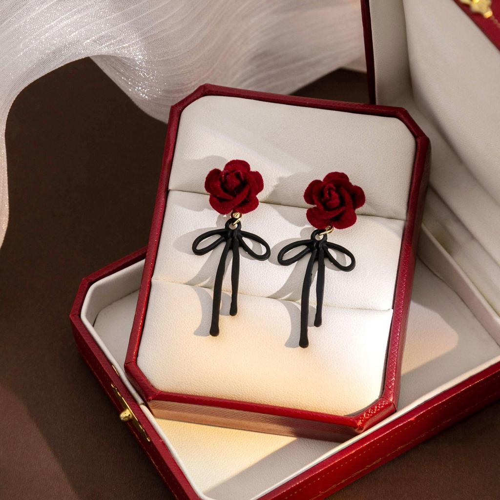 2024 Burgunderrote Ohrringe mit Schleife: Silbernadel, eleganter chinesischer Stil für Neujahr und Frühlingsfest