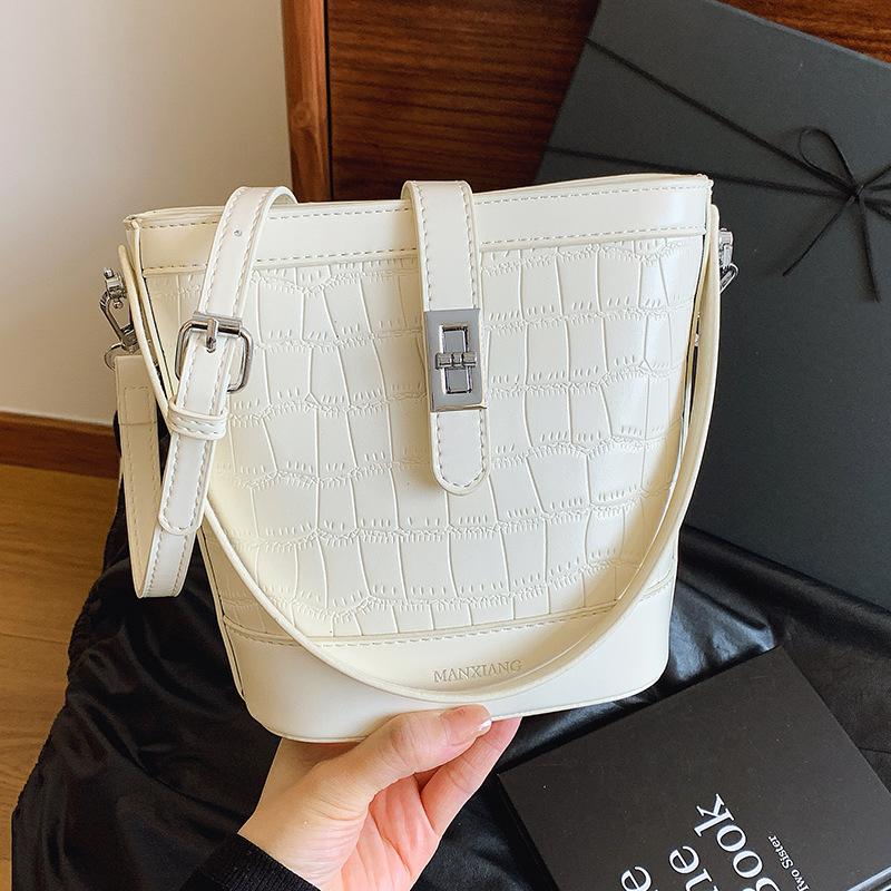 Popular Simple Foreign Style Stone Pattern Bucket Bag Korean Version Casual Work Commute Advanced Sense Messenger Bag Woman