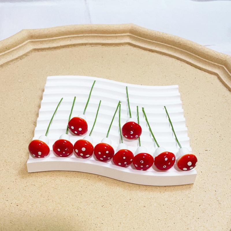 

Mini Red Foam Mushroom Christmas Decorations - Micro Landscape & Succulent Accessories