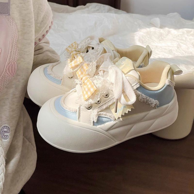 Milk Huhu thick-soled bow bread shoes women's spring and autumn new little white shoes versatile niche casual board shoes tide
