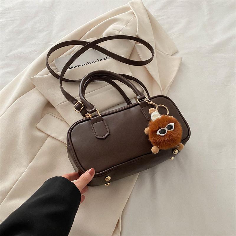 

Trendy Early Spring 2024 Retro Pu Leather Handbag Chic Street Style Casual Medium Tote Bag For Women Without Pendant кавовий