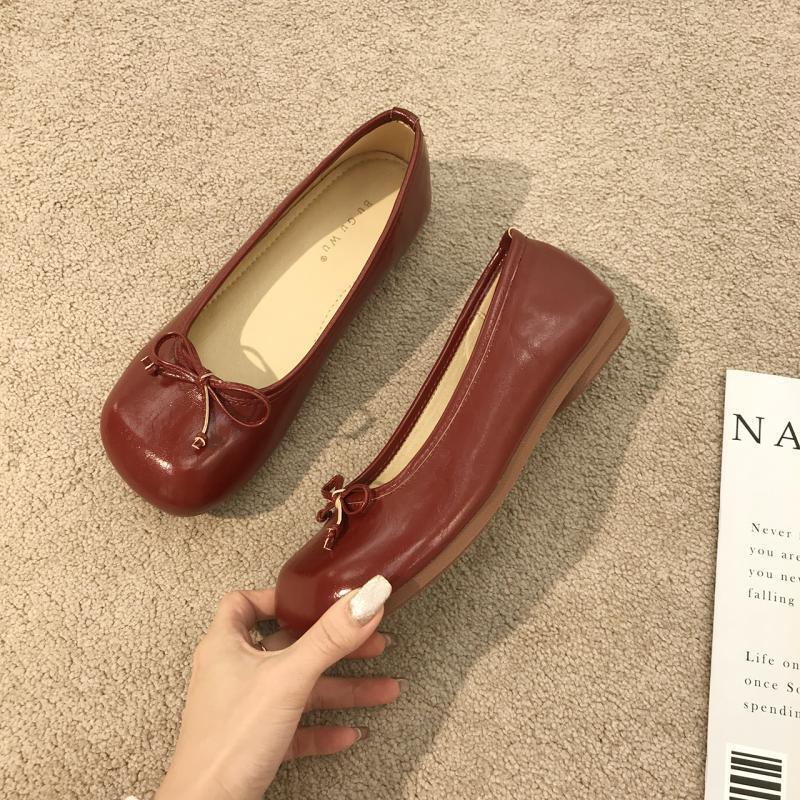 Retro Literary and Artistic Round Head Gentle Wind Grandma Shoes Spring 2025 Soft-soled Fairy Flat-bottomed Bow Pregnant Women Single Shoes Women