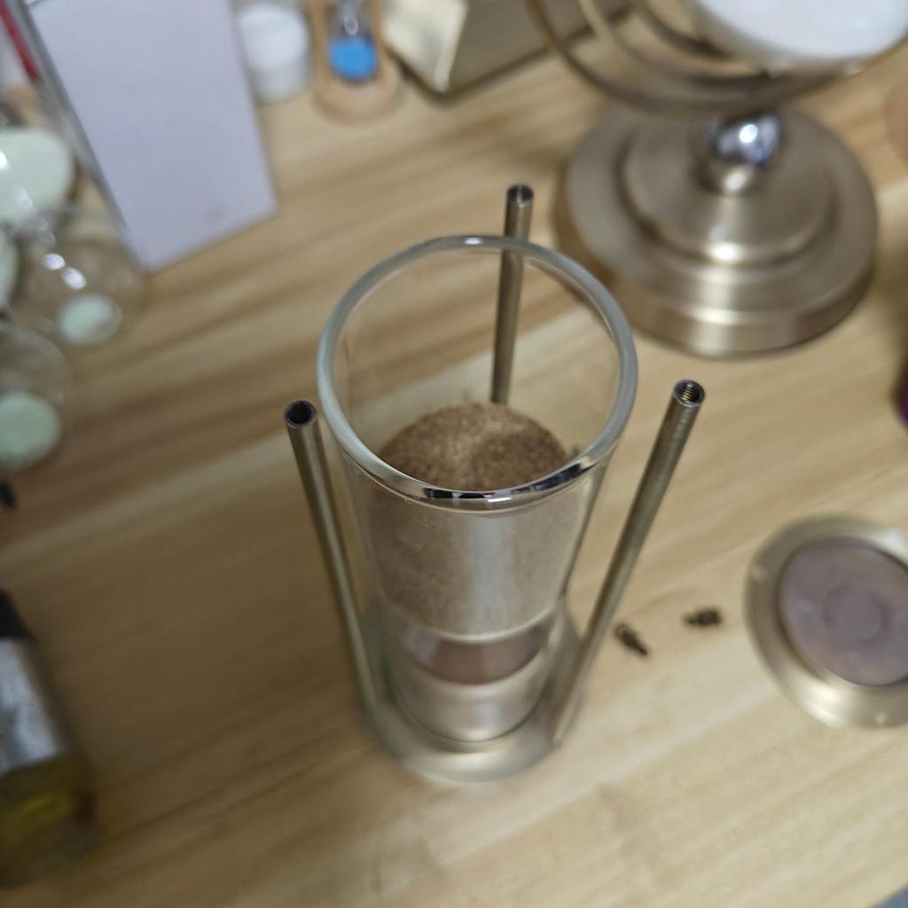 Creative Retro Hourglass Toothbrush Timer with Flowing Sand