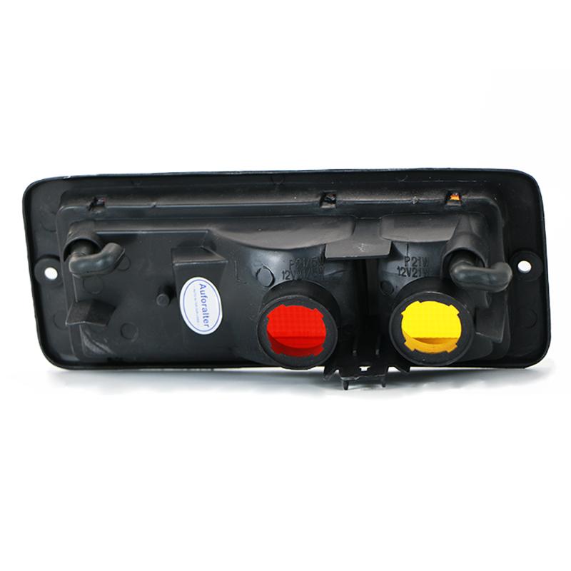 Rear Fog Lamp Assembly Without Bulb For Pajero Montero V32 V33 V31 V43 V30 1989 1990 1991 1992-1999 MB124963 MB124964 5272872E