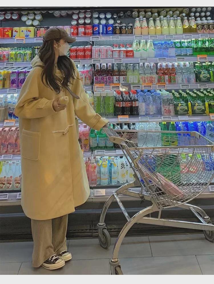 2023 Women's Mid-Length Hooded Wool Coat with Horn Buttons - Trendy Autumn/Winter Fashion