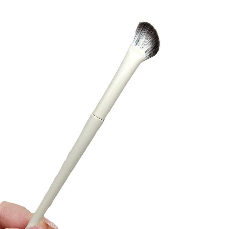 Cloud Porcelain 5-Piece Makeup Brush Set: Eyeshadow, Blush, Stippling, Nose, Under-Eye, and Eyeliner Brushes
