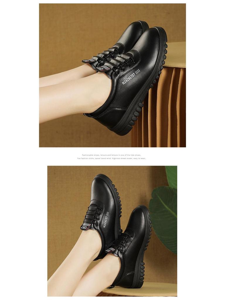 Women's Fleece-Lined White Leather Sneakers: Warm Winter Fashion - Soft Upper & Casual Style for Middle-Aged and Elderly.