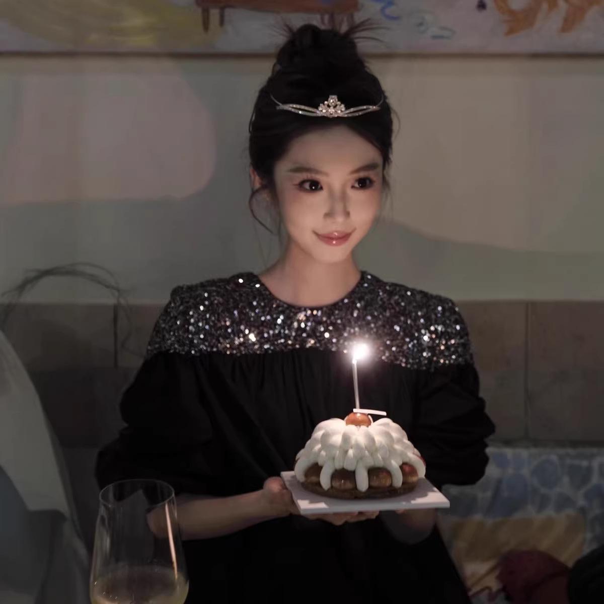 Women s TZ7304 Black Sequin Patchwork Shirt - Autumn/Winter, Chic Luxury, Age-Reducing, Stylish French Loose Fit Large