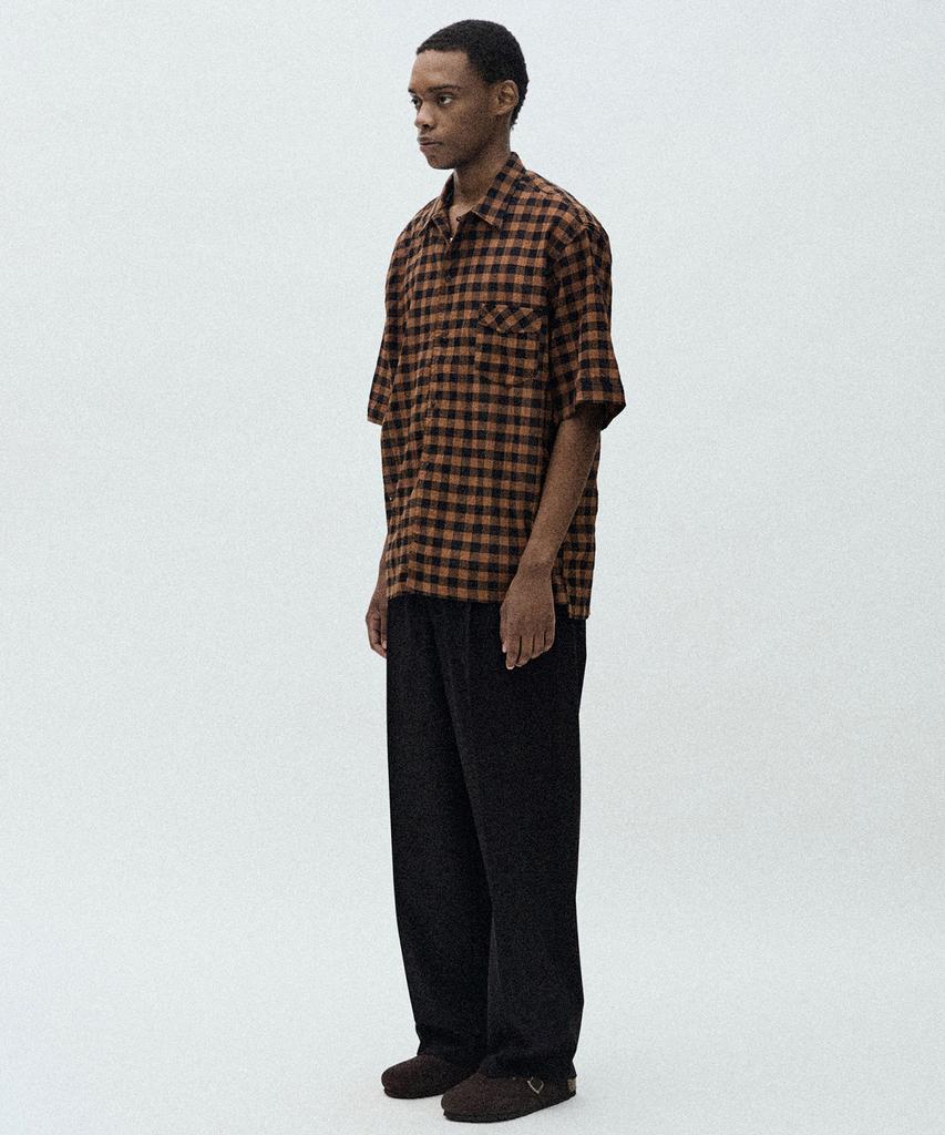 Pilpeu One-Tuck Slacks (Black)