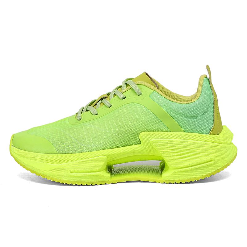 Spring and Autumn Low Cut Retro Trendy Couple Sports Shoes Urban Commuting Daily Running Shoes Balanced and Stable Walking Shoes