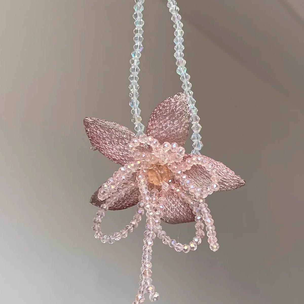 Dainty Pink Flower Necklace Elegant Crystal Beaded Chain Choker Necklace Wedding Jewelry Women Flower Sweater Chain