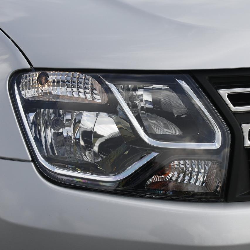 15-16 Renault Dacia Duster Headlight Lamp Shell Cover