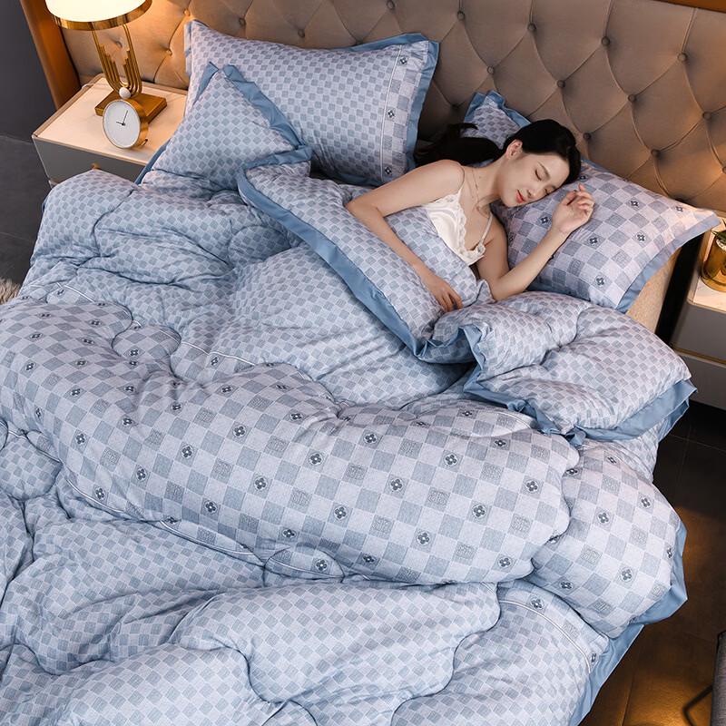 Oeny Piped Thickened Down-Alternative Duvet