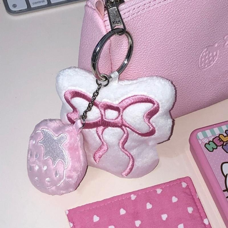 Sweet Plush Strawberry Bowknot Keychain Pendant Fashion Lovely Hangings Ornament Keyring Backpack Decoration Charm