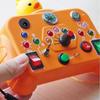 Montessori Busy Board Senzorické hračky Kreslené s LED světelným spínačem Ovládací panel Cestovní aktivity Dětská hra pro 2-4 roky
