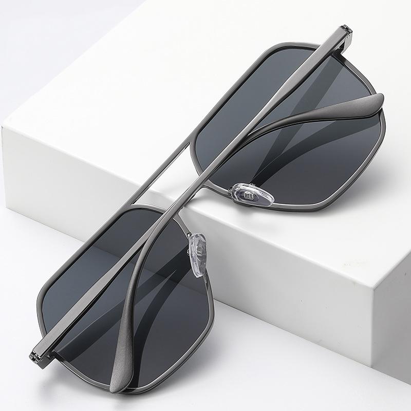 Sunglasses For Men UV400 Aluminum Magnesium Mirror Sun Eyeglasses Classic Vintage Driving Sunglass Photochromic Oculos With Box