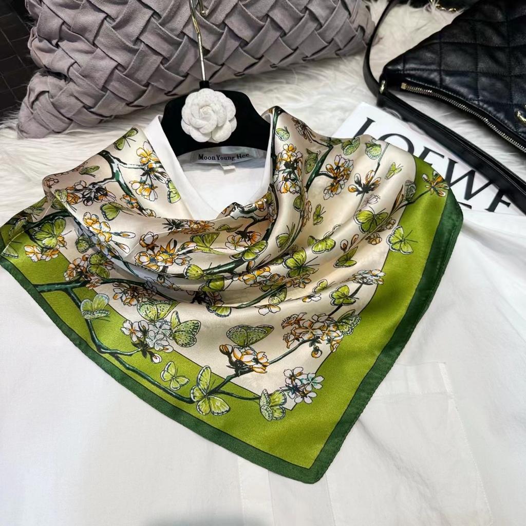 Beige Green Women 100% Silk Scarf Headscarf Fashion Floral Design Square Scarves For Hair 65*65Cm Fashion Neck Scarf Hijab