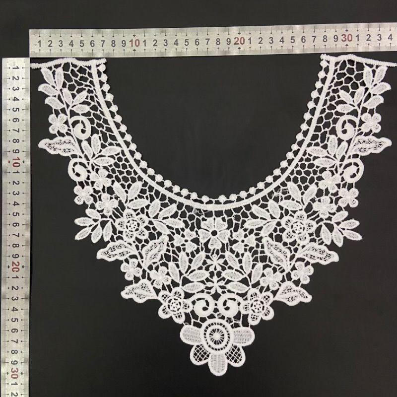 Mercerized Silk Lace Collar with 3D Embroidered Brooch