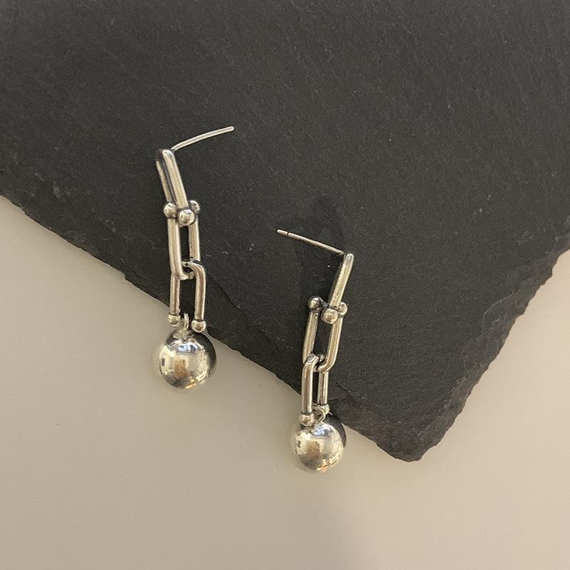 Wind U-Shaped Ball Earrings Stud Earrings Women S Personality High Sense Fringed Retro Earrings Earrings