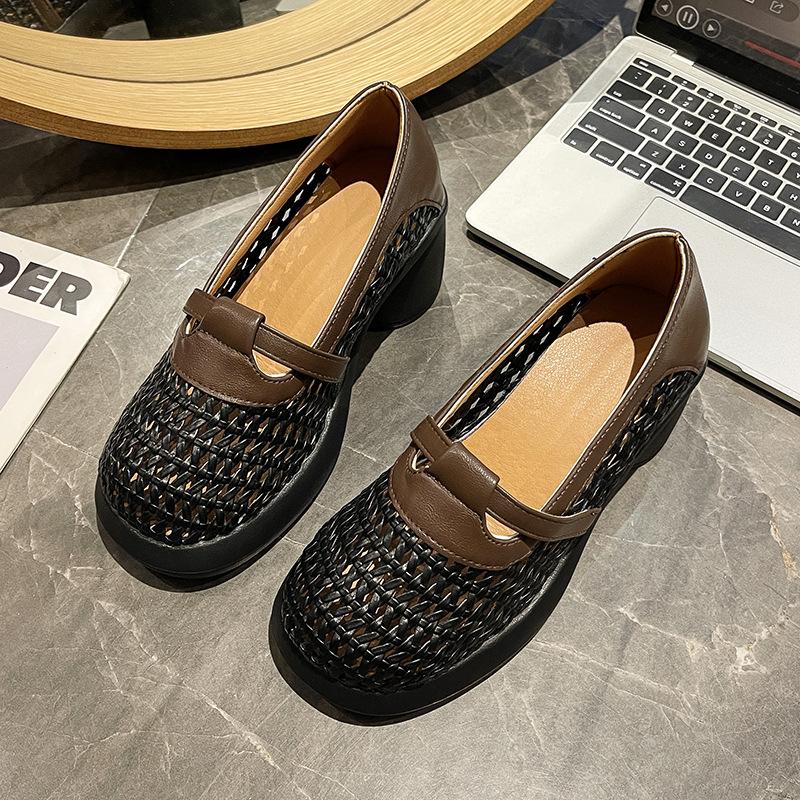 Large size single shoes women's 2025 new models are on the market, fashionable and versatile, comfortable and soft, medium heel, low heel, thick heel