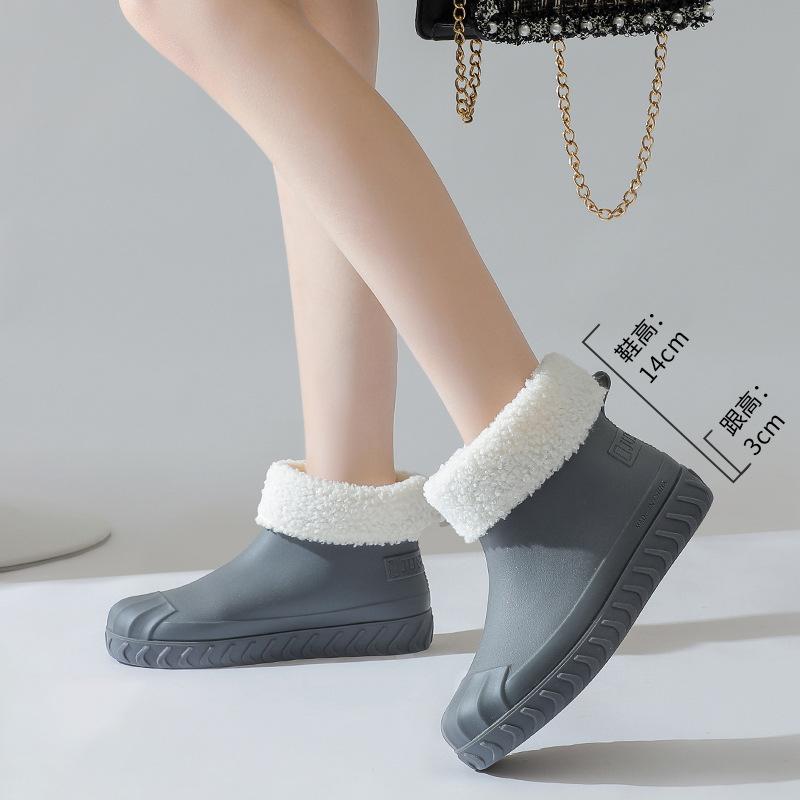 Japanese and Korean Platform Pvc Rain Shoes New Women's Outer Wear, Waterproof and Non-slip Outdoor Long Tube Fashion Rain Boots Women