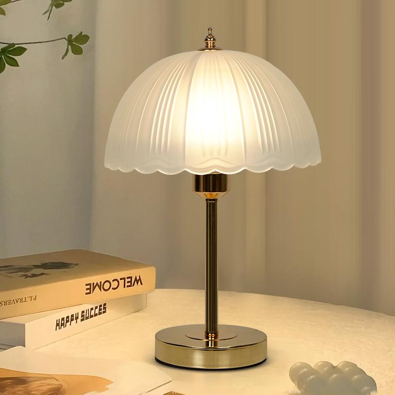 Crystal Petal Bedside Lamp: Elegant and Luxurious Atmosphere Lighting, Rechargeable Wedding and Bedroom Table Lamp.