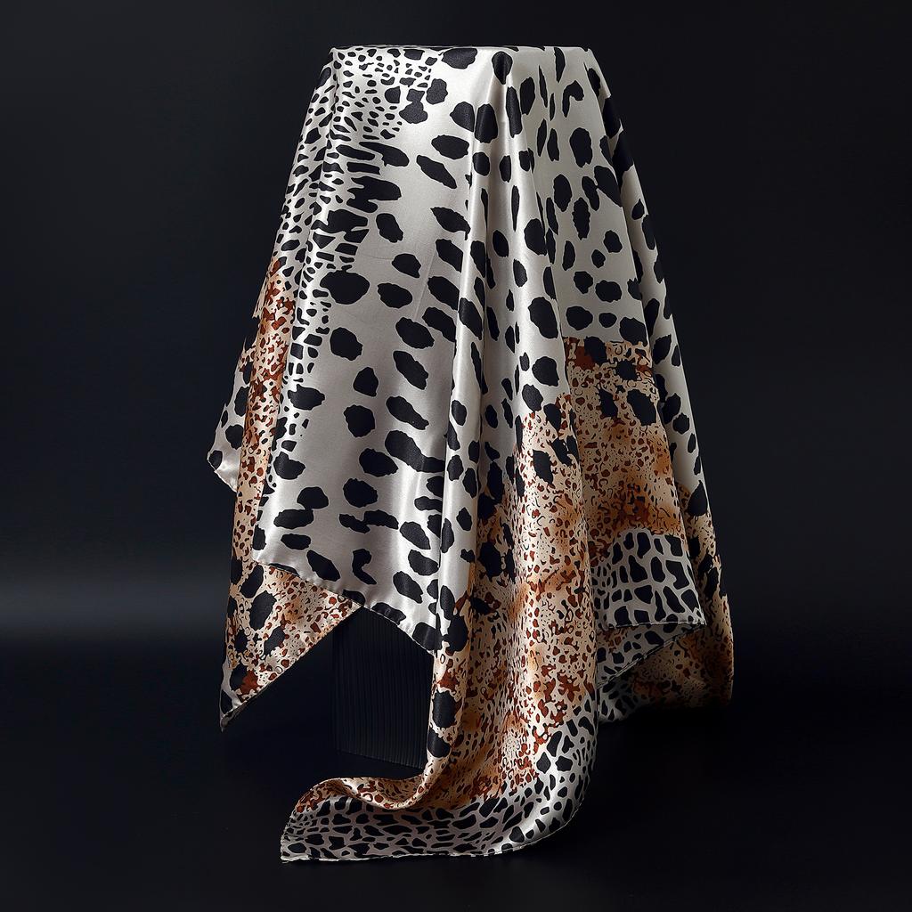 Europe America Kerchief Four Seasons Popular Silk Scarves Luxury Style Sunscreen Square Shawls New Fashion 90X90CM Headcloth