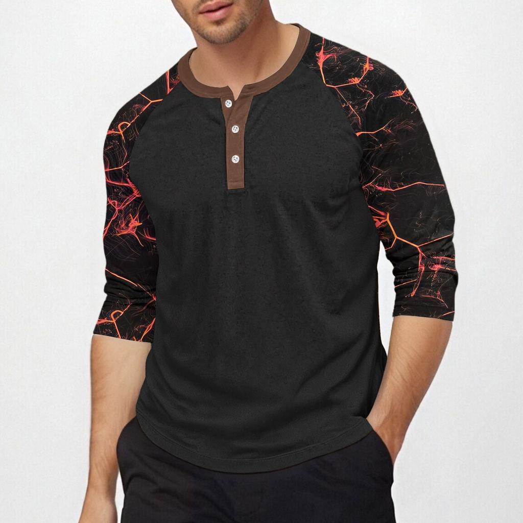 Men's top with three-quarter sleeves and camouflage print