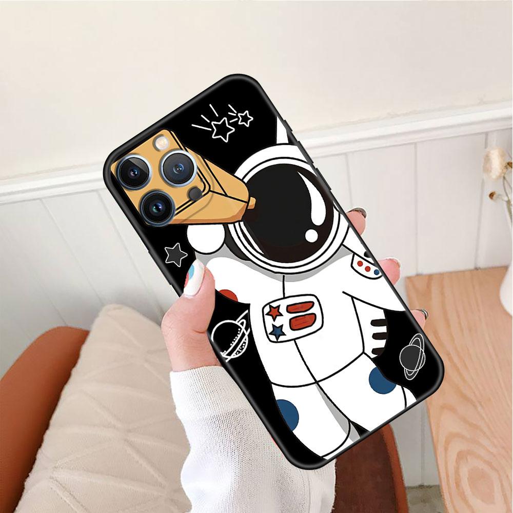 Urocze etui z astronautą dla Apple iPhone 14 11 13 12 Pro 7 XR X XS Max 8 Plus 6 6S 14Pro Czarne Miękkie Etui na Telefon