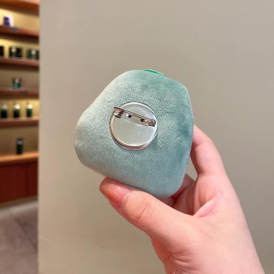 Japońska Kawaii Słonecznikowa Panda Pluszowa Broszka - Urocza Przypinka na Ubrania, Torby i Akcesoria.