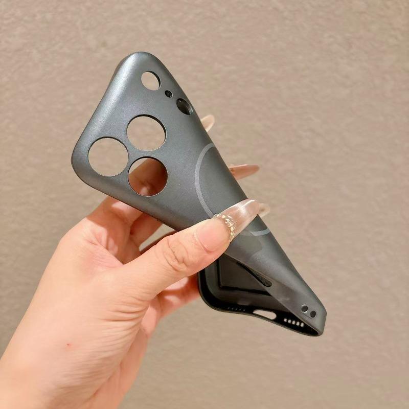 Matte finish Liquid Silicone For Case For For Iphone 17 16 1 14 13 Pro Max Magnetic Wireless Charger Fall prevention Cover