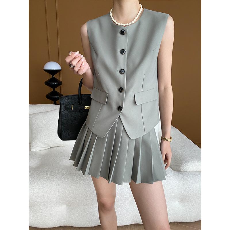 

Sinan French High-Fashion Suit Vest & Pleated Midi Skirt Set - Summer 2024 Small сірий колір
