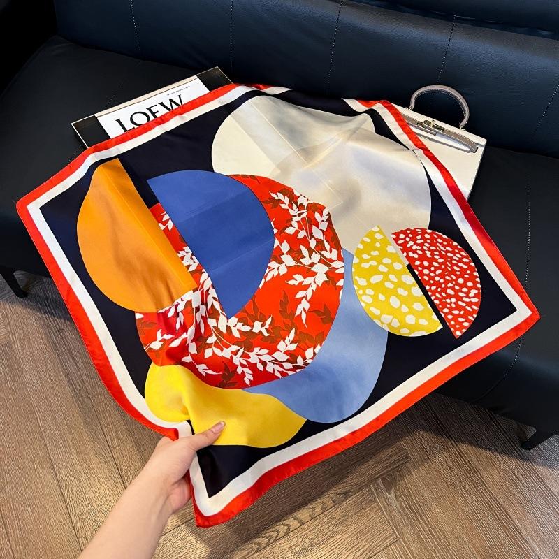 New silk scarf women's fashion versatile high-end small square scarf Korean version neck protection scarf spring and autumn retro scarf binding bag